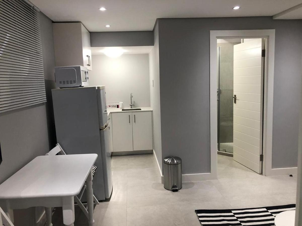 ケープタウンPrivate Bachelor Pad In Sea Pointアパートメント エクステリア 写真