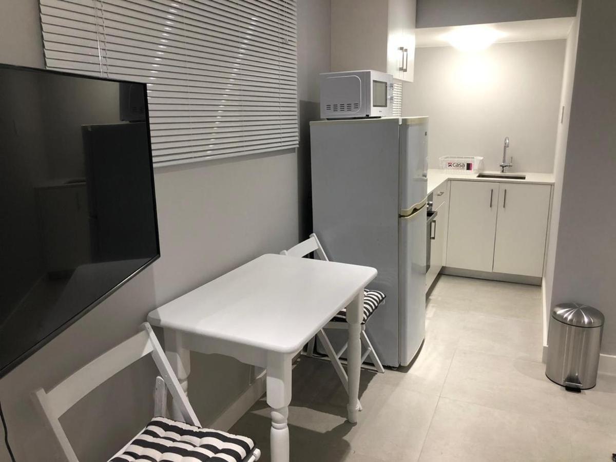 ケープタウンPrivate Bachelor Pad In Sea Pointアパートメント エクステリア 写真