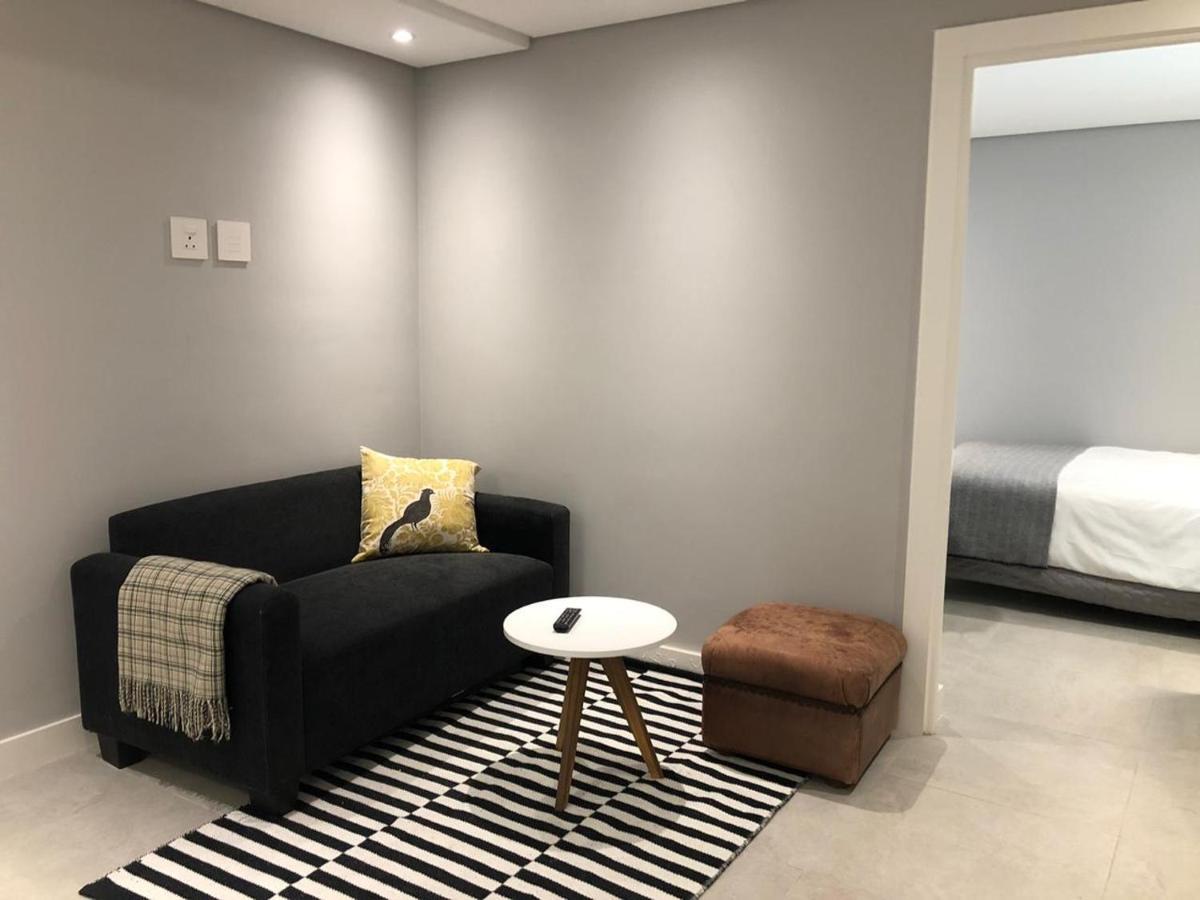 ケープタウンPrivate Bachelor Pad In Sea Pointアパートメント エクステリア 写真