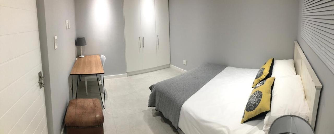 ケープタウンPrivate Bachelor Pad In Sea Pointアパートメント エクステリア 写真